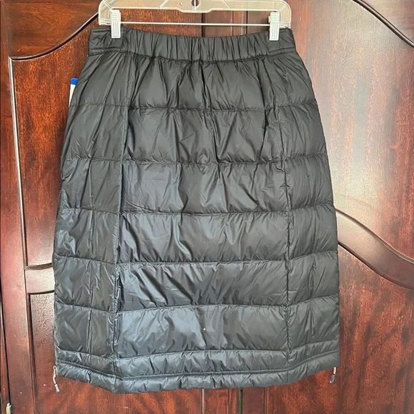 NEW Aventure Women’s Black Ultra Light Down Knee-Length Skirt Size Large - Picture 6 of 8